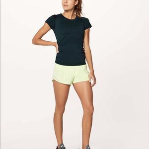Lululemon Swiftly Tech SS In Submarine ~ NEW